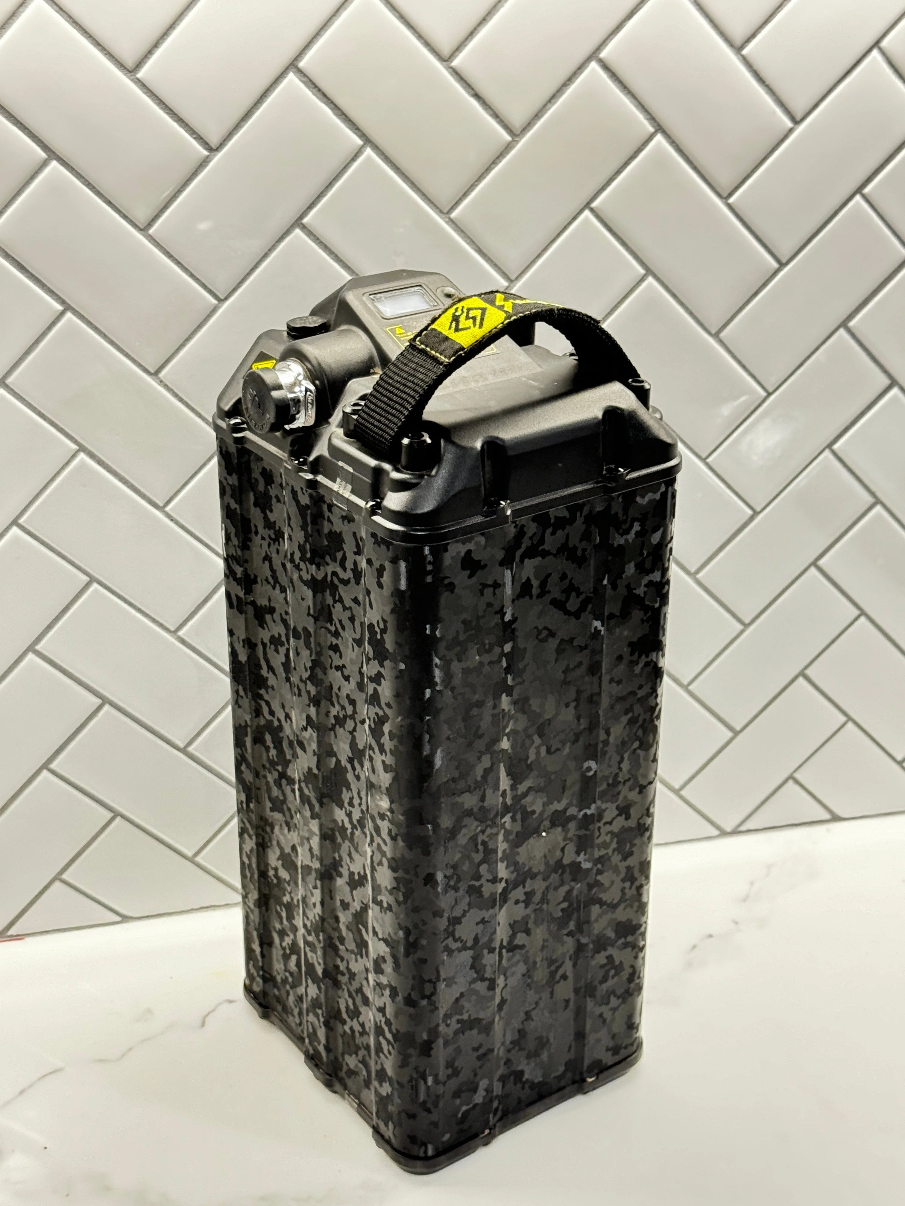 Emoto black carbon fiber vinyl wrap